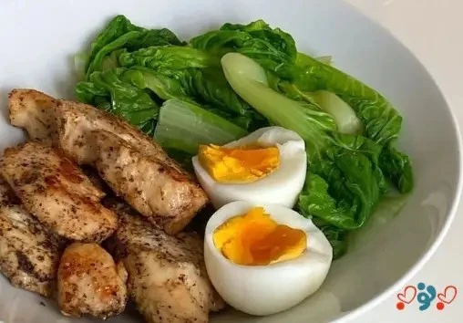 ریزش مو بعد از کاهش وزن؛ چرا اتفاق می‌افتد و چطور متوقفش کنیم؟